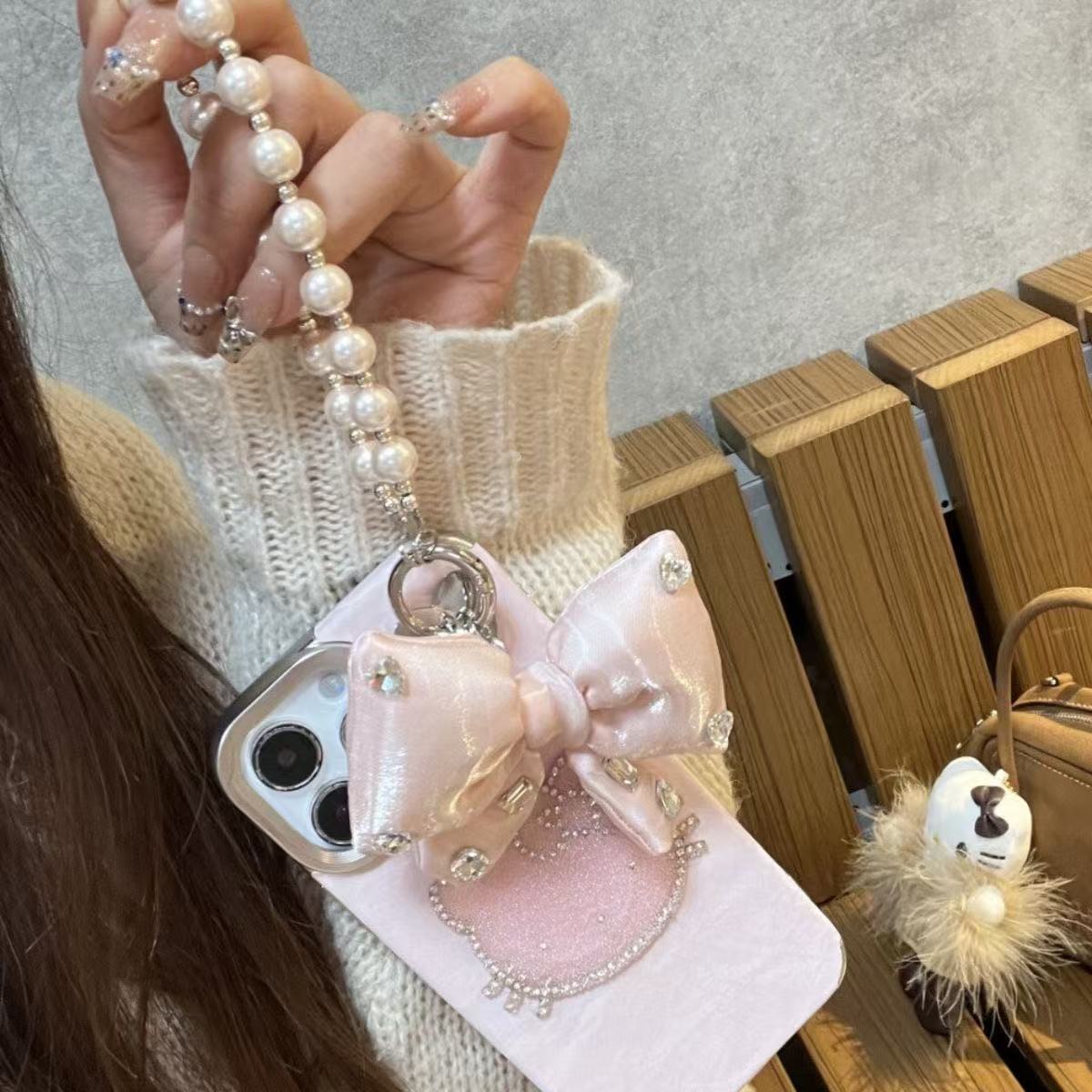 Cute KT + Bow Phone Case for iPhone 17 /16 /15/14/13/12/11 Accessories